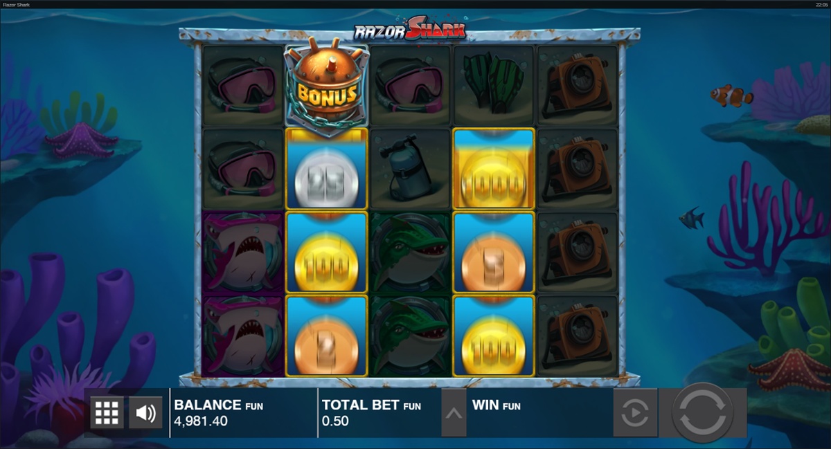 Razor Shark slot & Razor Reveal feature