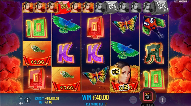 Floating Dragon Hold & Spin with Wild symbol feature