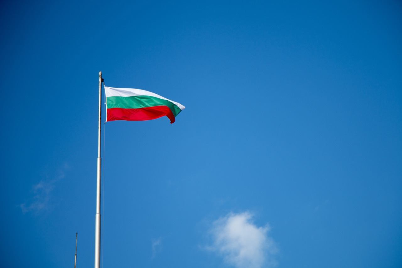 flag-of-bulgaria-waiving-in-the-air